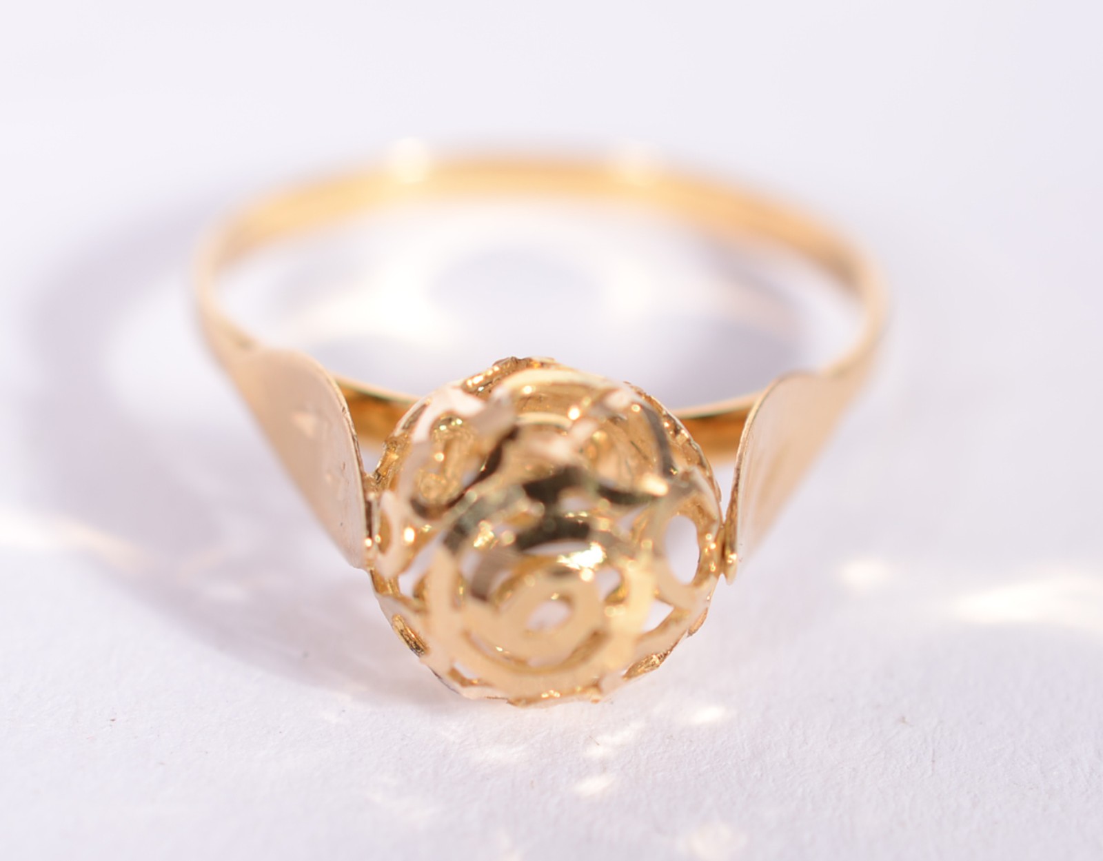 Anel de ouro 18 k., contraste 750 mls, aro 18. (Por motivos de... - foto 3 de 4