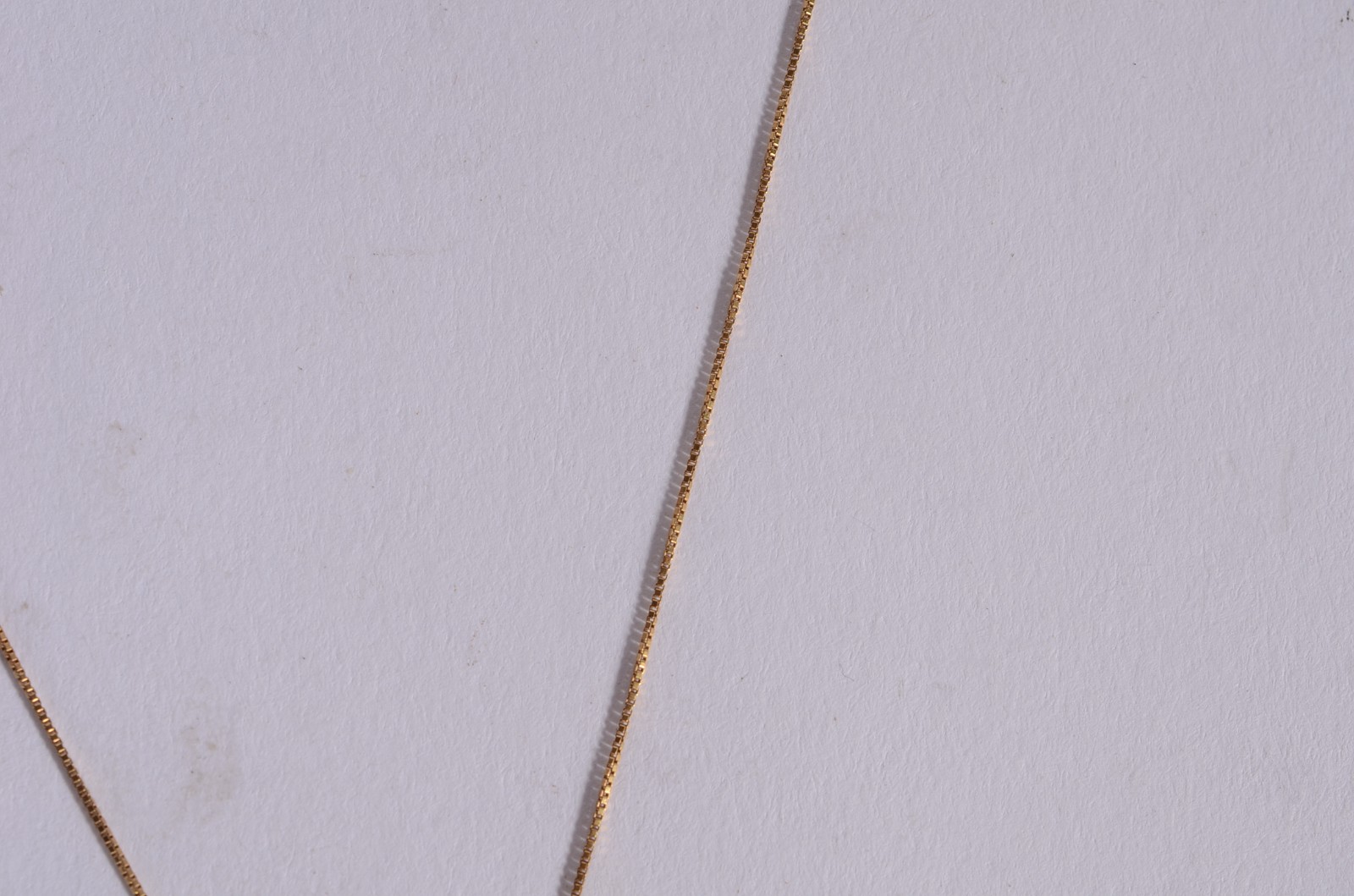 Colar de ouro 18 k., pendente Nossa Senhora Fatima e os pastorinhas... - foto 4 de 6