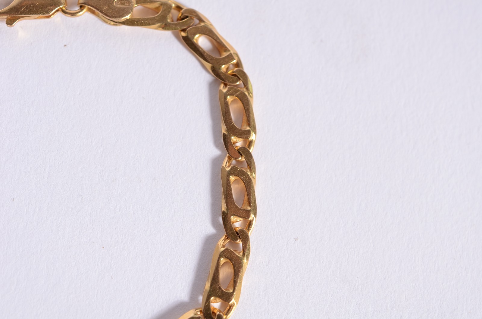 Pulseira de ouro 18 k. (Por motivos de segurança a peça não se... - foto 3 de 4