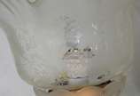 Par de apliques de cristal com mangas foscas. - Par de apliques de cristal com mangas foscas.