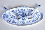 Zwiebelmuster,  - Conjunto de porcelana tcheca "cebolinha" para café, composto de: 6 xícaras com pires, 6 pratinhos, 2 pequenas travessas (travessa maior sendo Vista Al