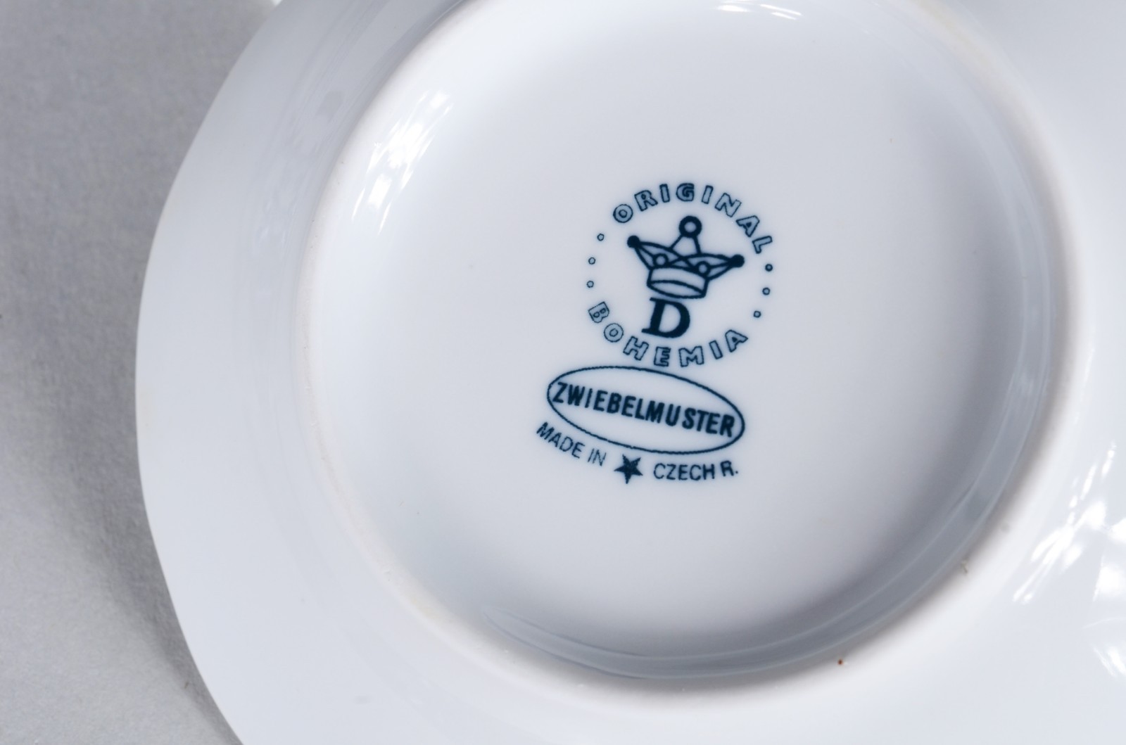 Conjunto de porcelana tcheca "cebolinha" para café, composto de: 6... - foto 10 de 11