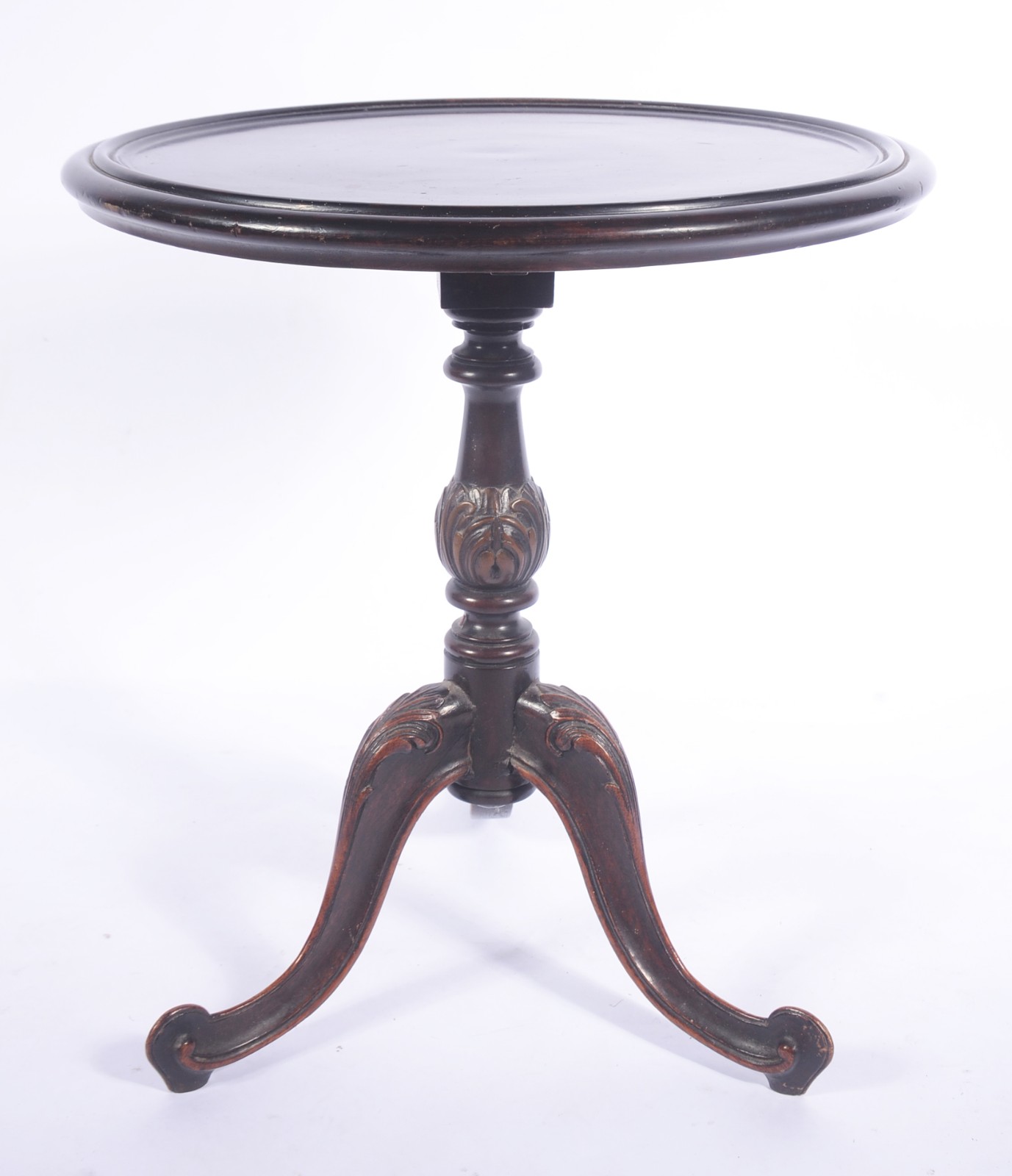 Mesa "gueridon" de madeira nobre, tampo redondo apoiado em coluna... - foto 2 de 7