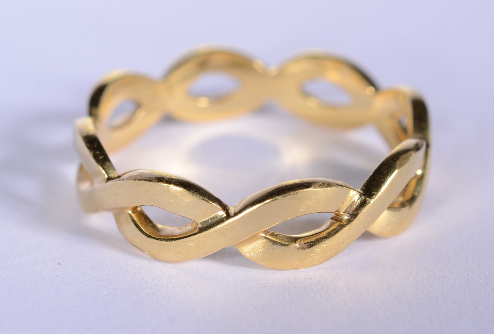 Anel de ouro 18k., contraste 750 mls, aro 24. (Por motivos de... - foto 1 de 4