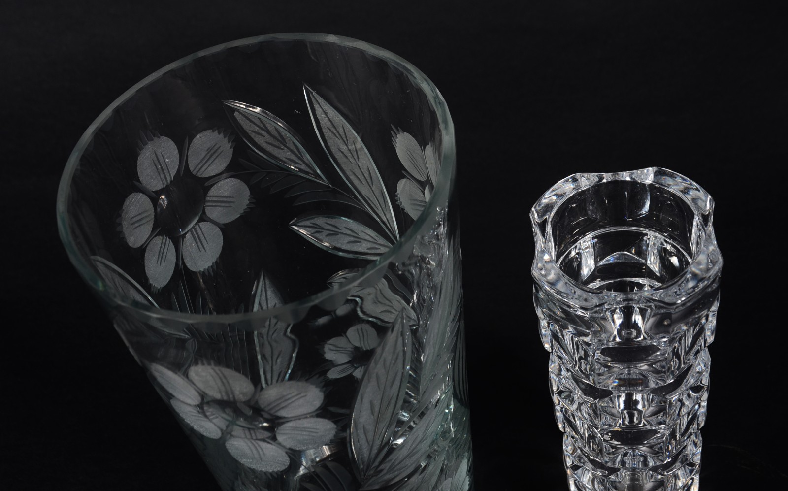 Dois vasos de cristal diversos modelos. - foto 7 de 10