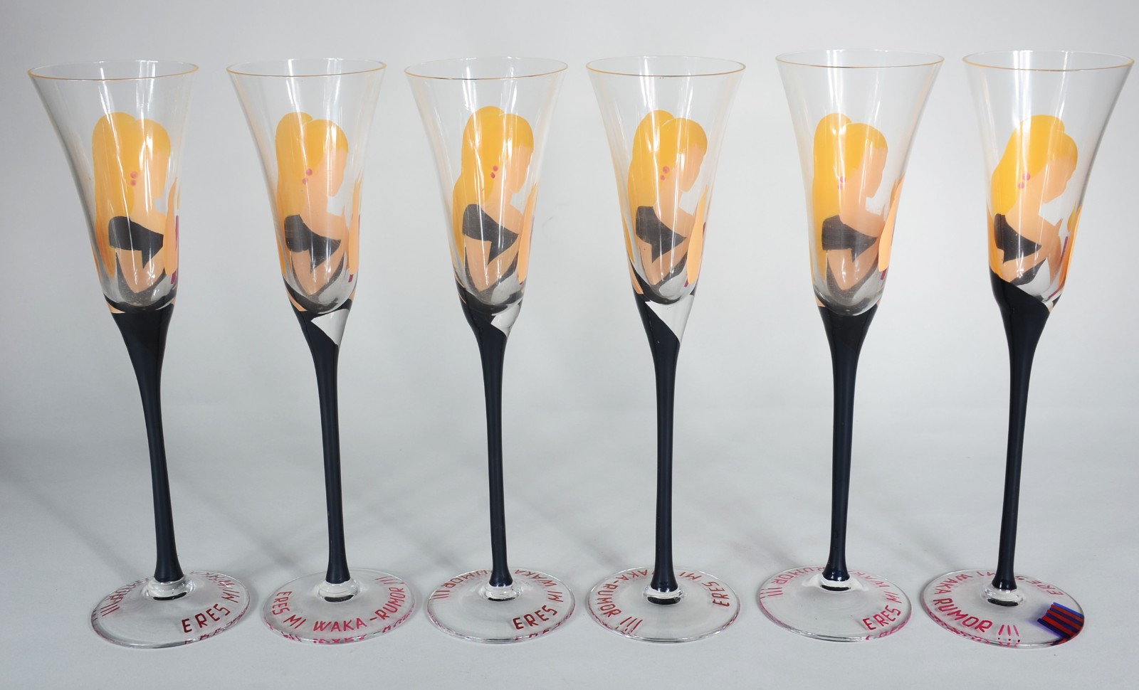 Seis flutes para champagne de vidro decorados com figuras femininas... - foto 6 de 6