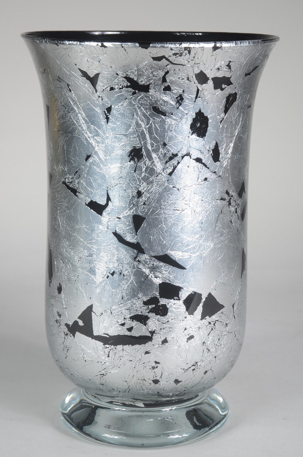 Vaso de vidro decorativo pintado de prateado. - foto 6 de 7