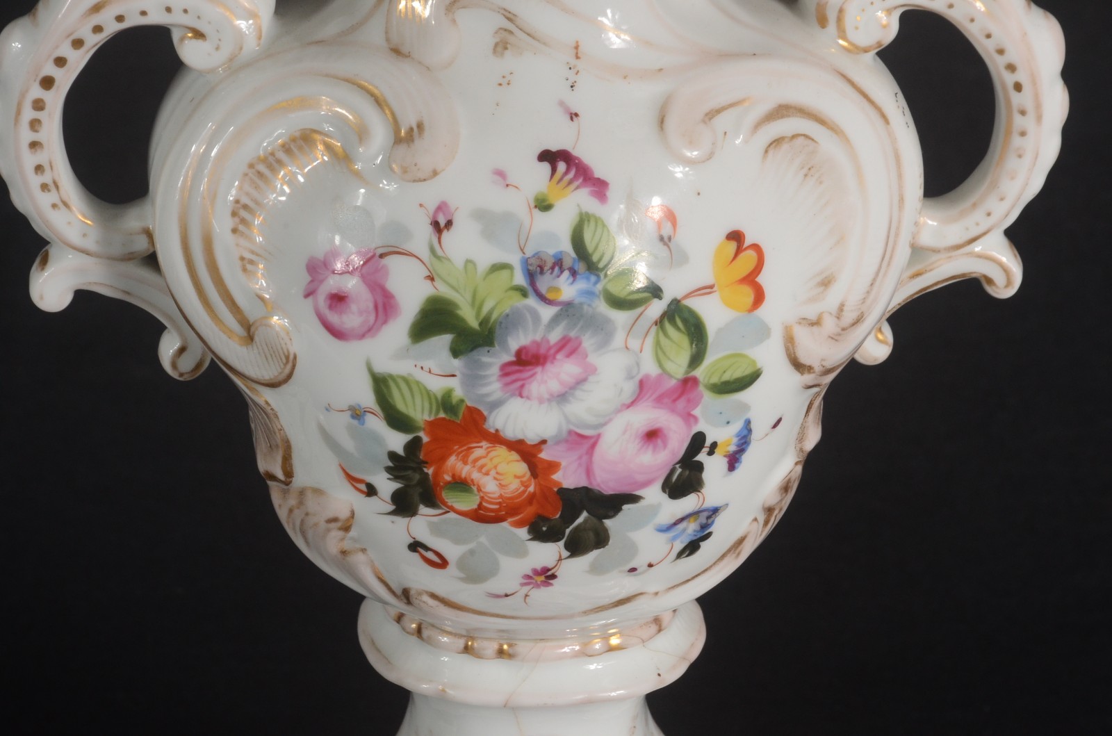 Par de vasos de porcelana francesa Velho Paris, decorados com cenas... - foto 10 de 11