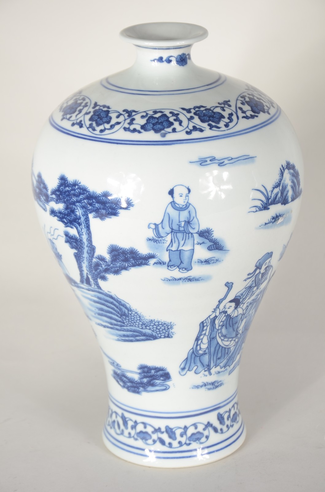 Três vasos decorativos de porcelana oriental azul e branco... - foto 2 de 10