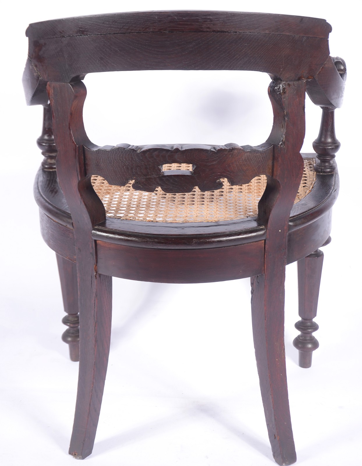 Cadeira de madeira nobre com braços, assento de palhinha, pernas... - foto 4 de 9