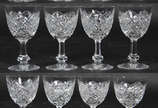 Baccarat (1764),  - Serviço de cálices  cristal  francês lapidados , marcados na base ,  sendo : 12 para água, 11 para vinho tinto, 11 para vinho branco  e 12 para champa