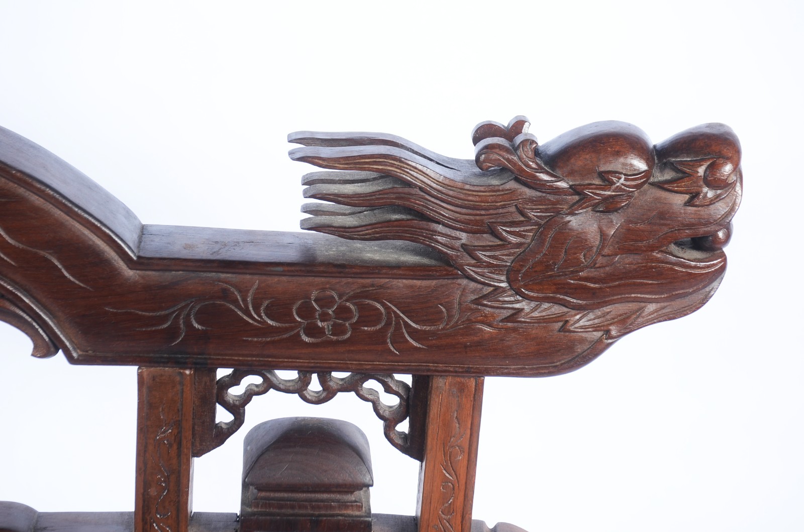 Antigo Sino de bronze chines com suporte de madeira entalhada com... - foto 5 de 7