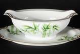 Noritake (1904),  - Aparelho de jantar, chá e café de porcelana Noritake, composto de: 24 pratos rasos, 24 pratos fundos, 12 pratos de sobremesa, 12 para pão, 12 bowls, 1