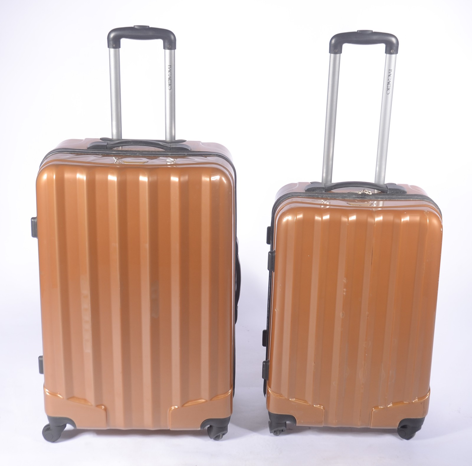 Conjunto de duas malas e uma frasqueira para viagem, da Bagaggio. - foto 3 de 9