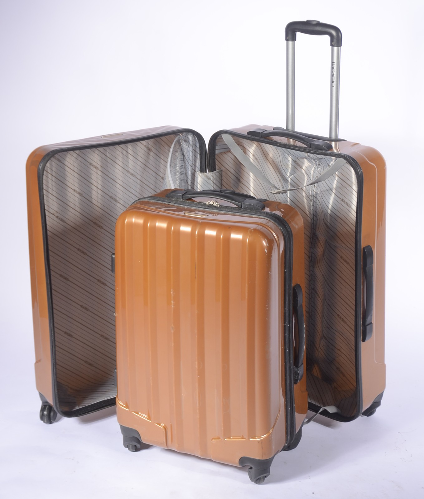 Conjunto de duas malas e uma frasqueira para viagem, da Bagaggio. - foto 6 de 9
