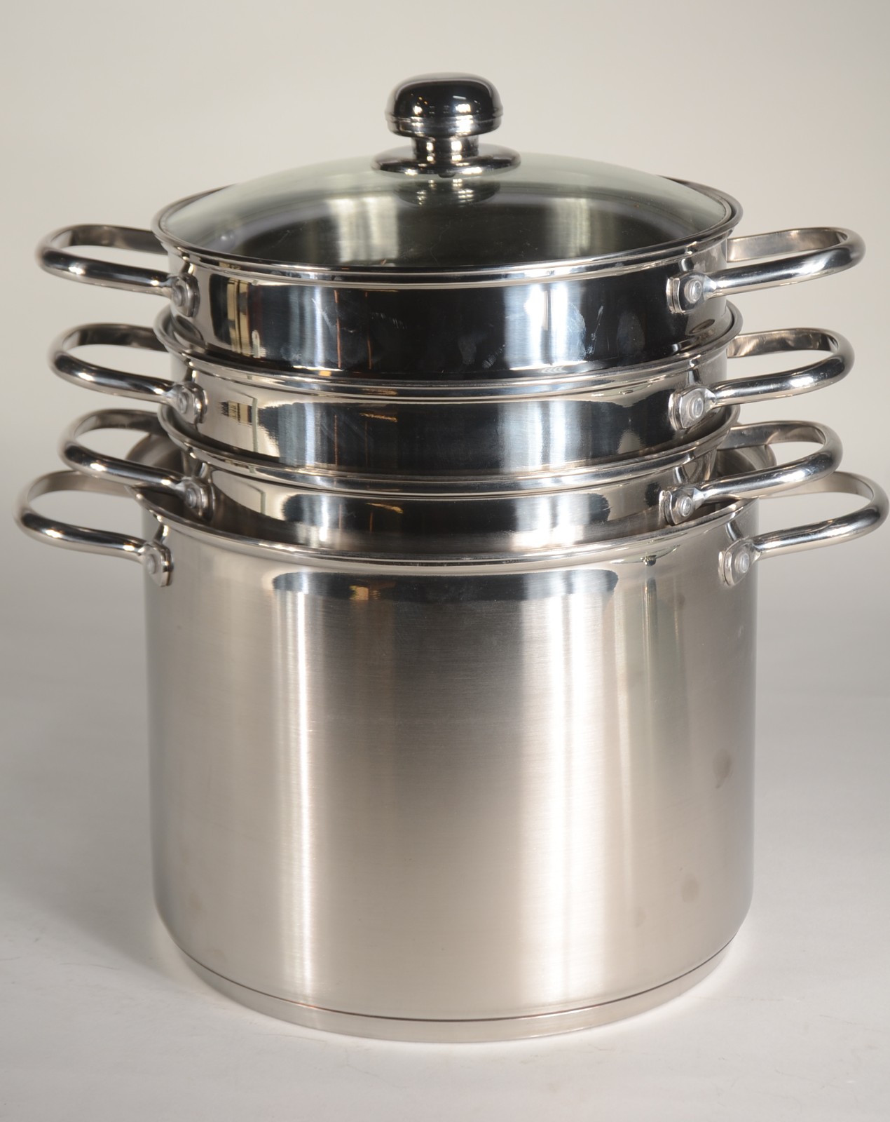 Conjunto com duas caçarolas de inox e dois escorredores para massas... - foto 5 de 10