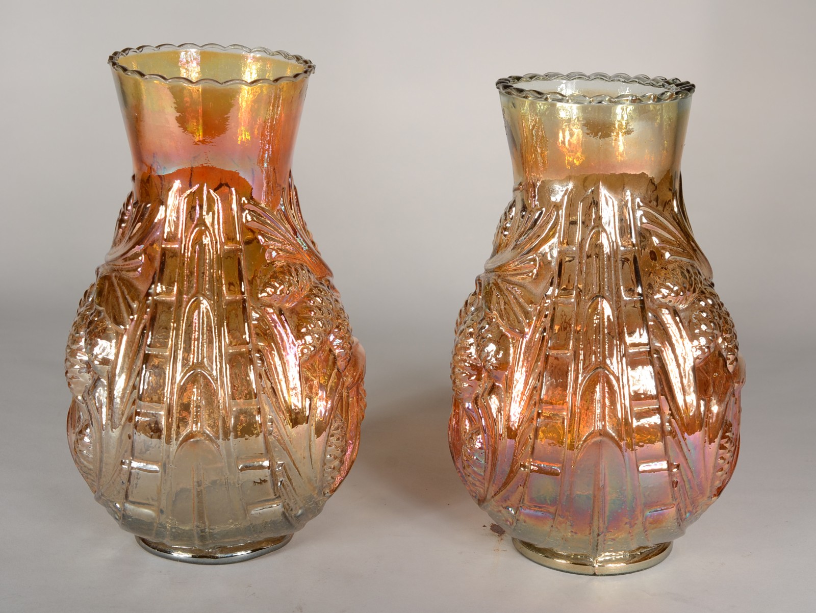 Par de vasos de vidro " casca de cebola", trabalhado em relevo. - foto 1 de 6