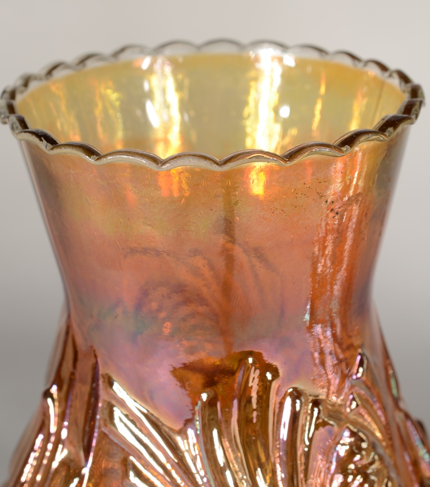 Par de vasos de vidro " casca de cebola", trabalhado em relevo. - foto 4 de 6