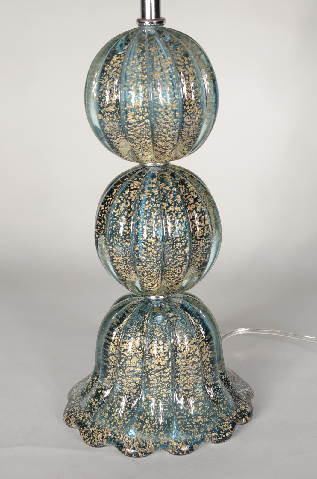 Luminária/abatjour de vidro decorativo, trabalhado em gomos na cor... - foto 4 de 6