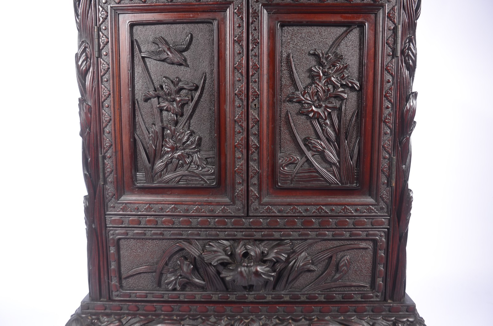 Porta bibelot chines de madeira nobre, corpo com duas portas e... - foto 10 de 10