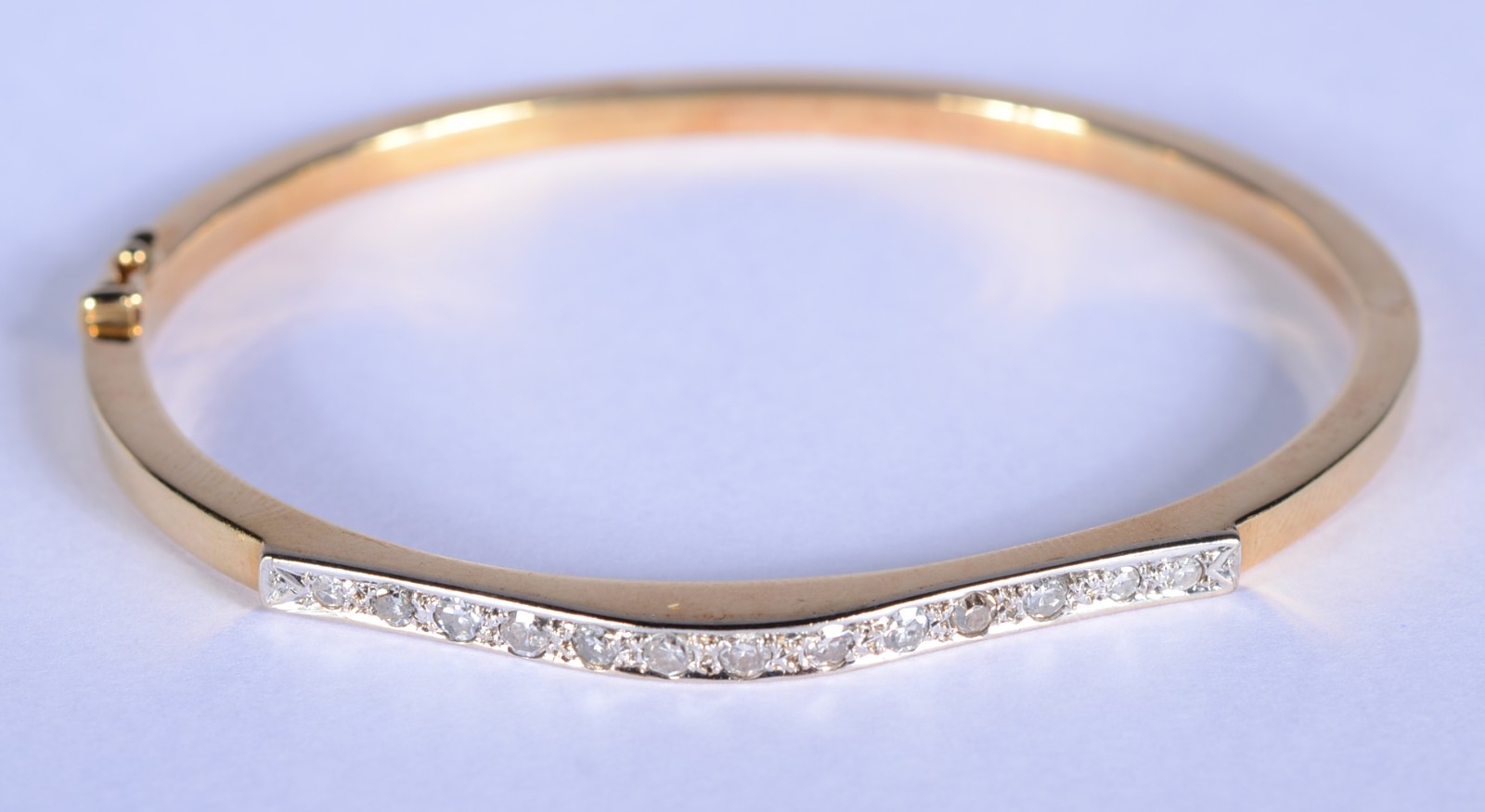 Pulseira de ouro 18 k., 13 brilhantes. (Por motivos de segurança a... - foto 1 de 8
