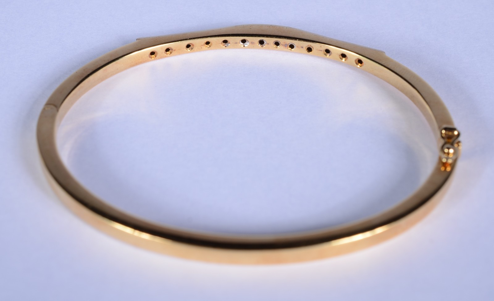 Pulseira de ouro 18 k., 13 brilhantes. (Por motivos de segurança a... - foto 7 de 8