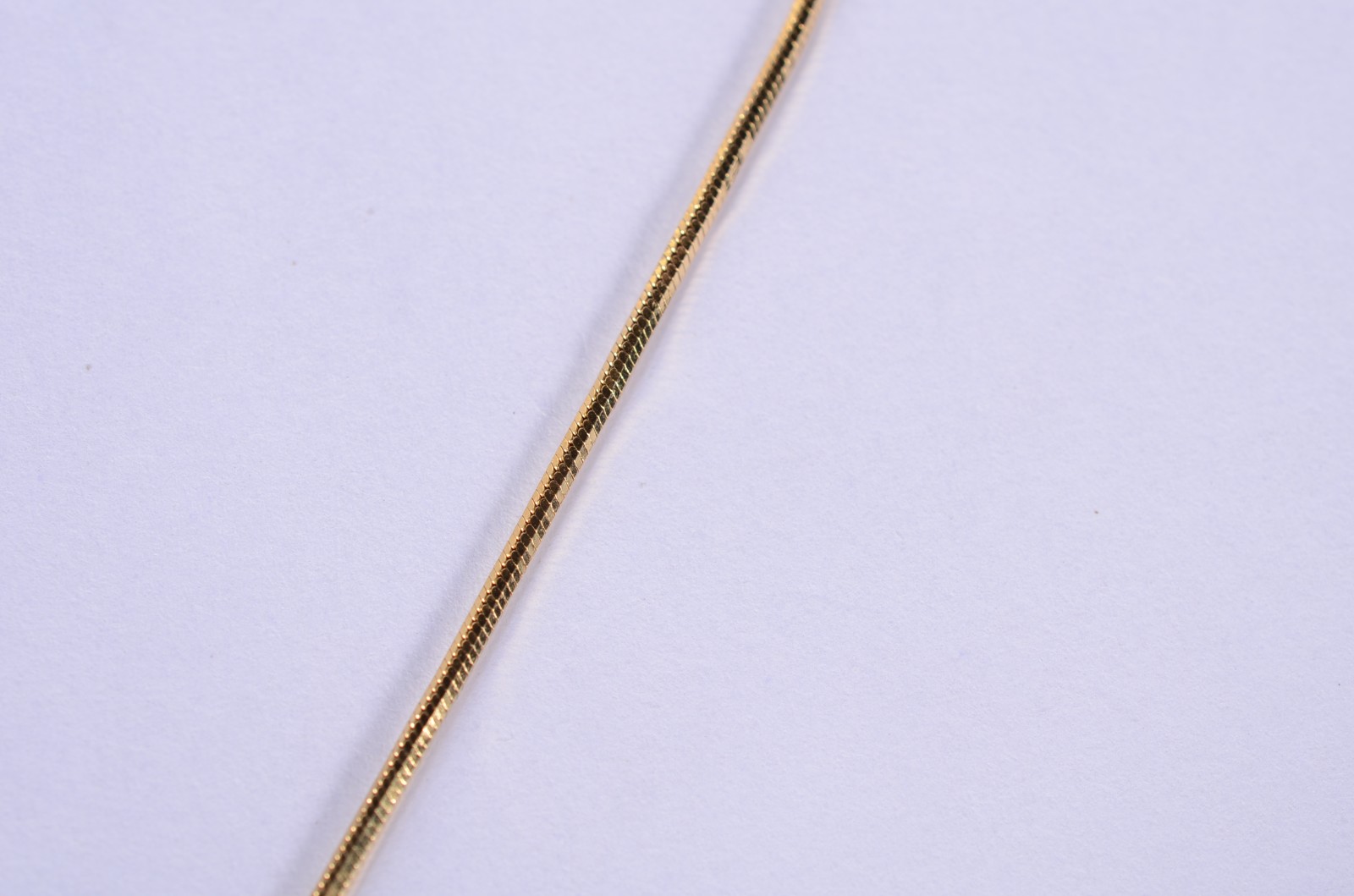 Colar de ouro 18 k., contraste 750 mls modelo "rabo de rato" com... - foto 4 de 5