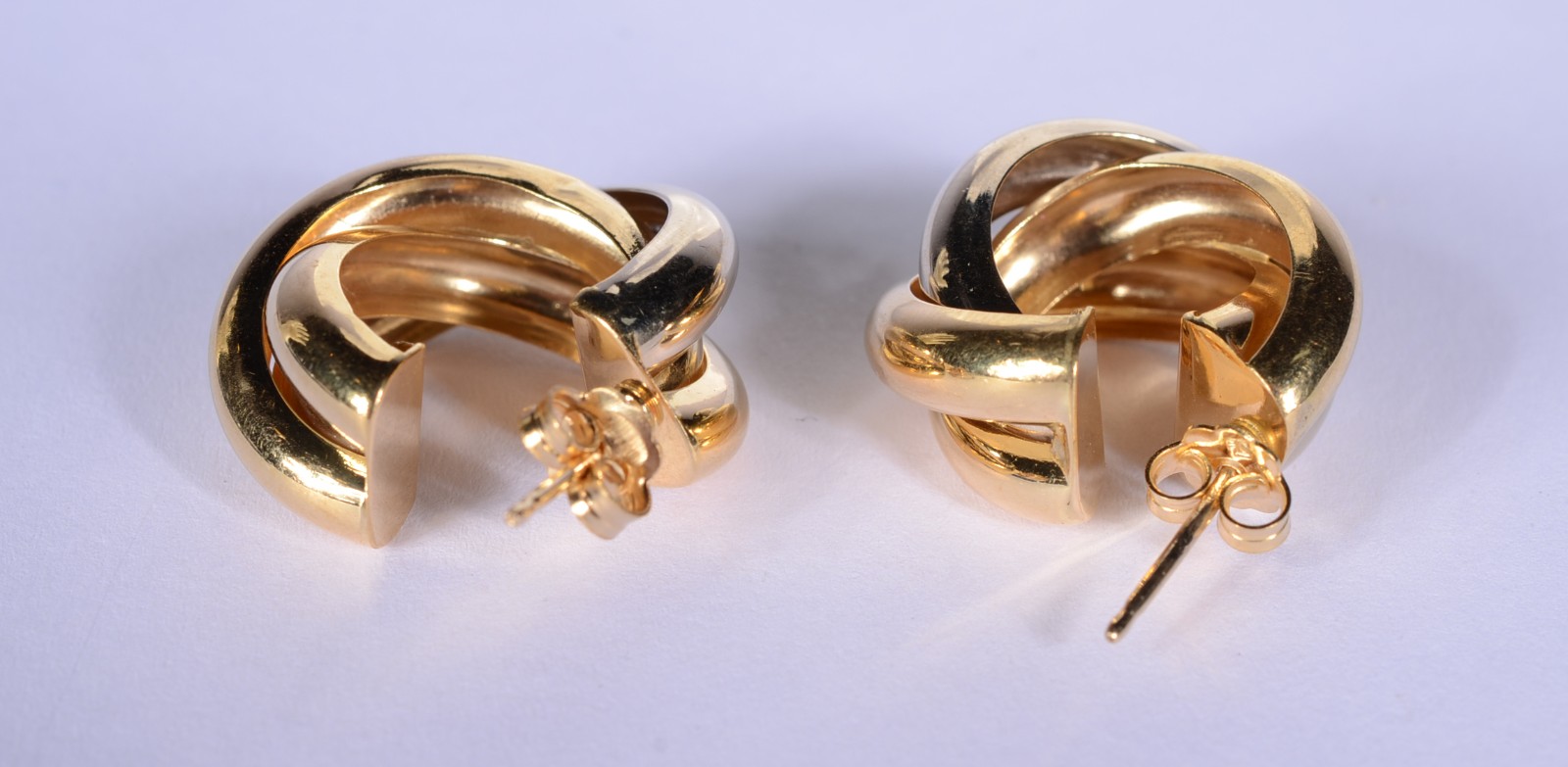 Par de brincos de ouro 18 k. e ouro branco, contraste 750 mls. (Por... - foto 2 de 7