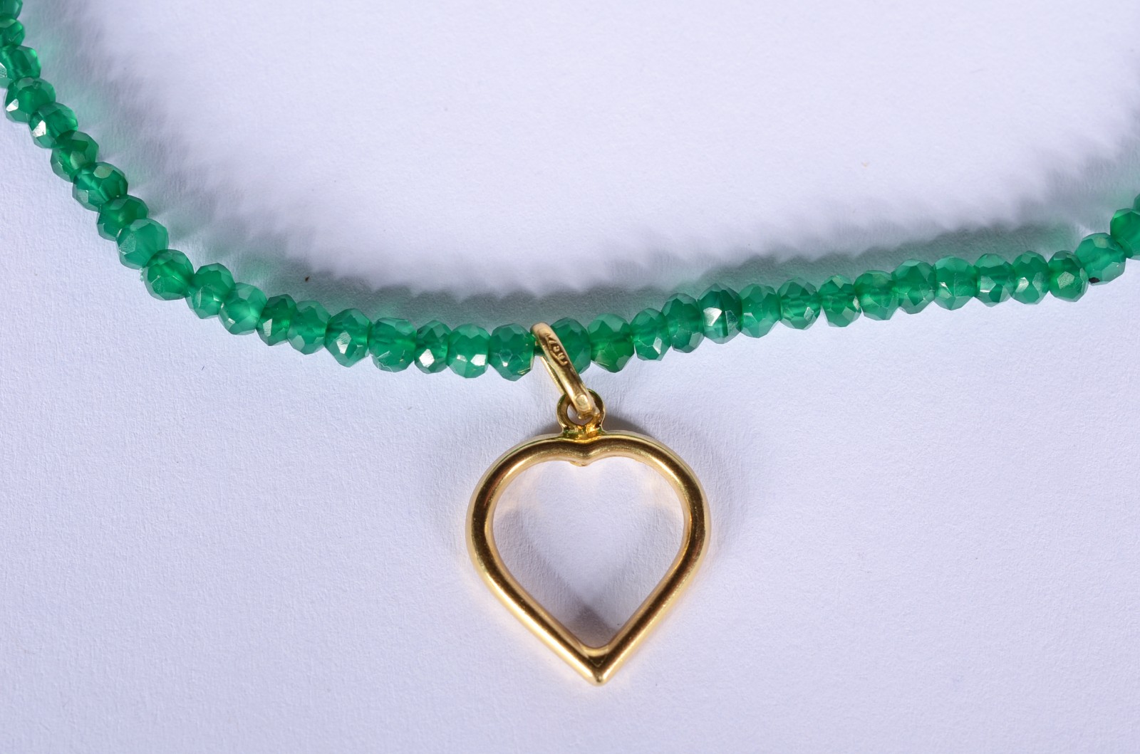 Colar ônix verde com pingente e fecho em ouro 18 k., pendente feitio... - foto 1 de 9