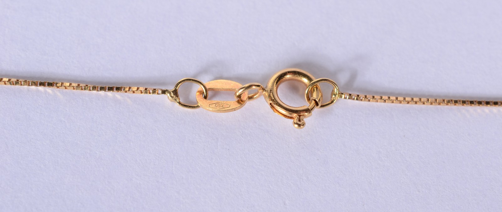 Colar de ouro 18 k., contraste 750 mls com pendente na forma de... - foto 4 de 5