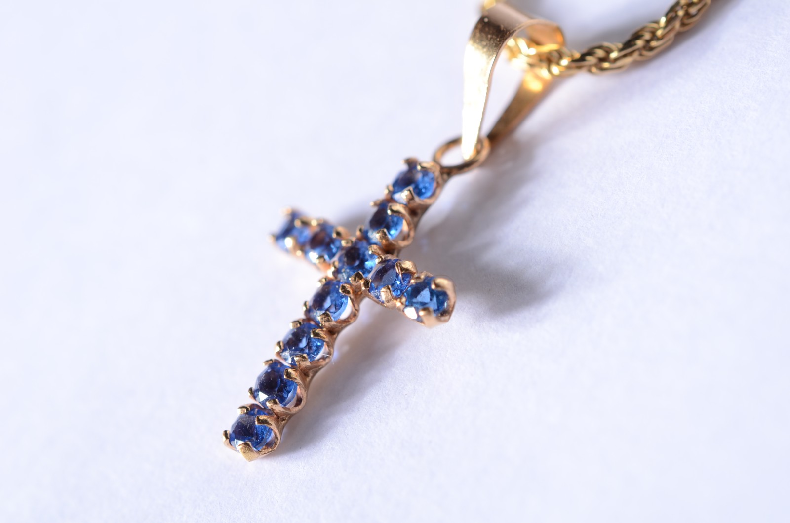 Pulseira de ouro 18 k., contraste 750 mls com pendente na forma de... - foto 1 de 5