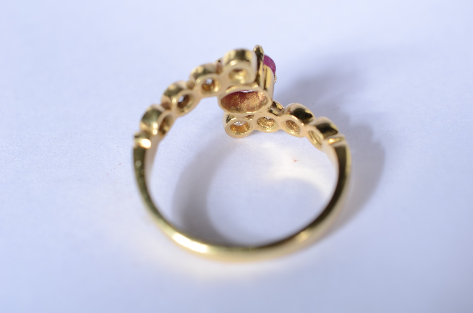 Anel de ouro 18 k., contraste 750 mls com 8 brilhantes de 0,05 ct... - foto 4 de 6