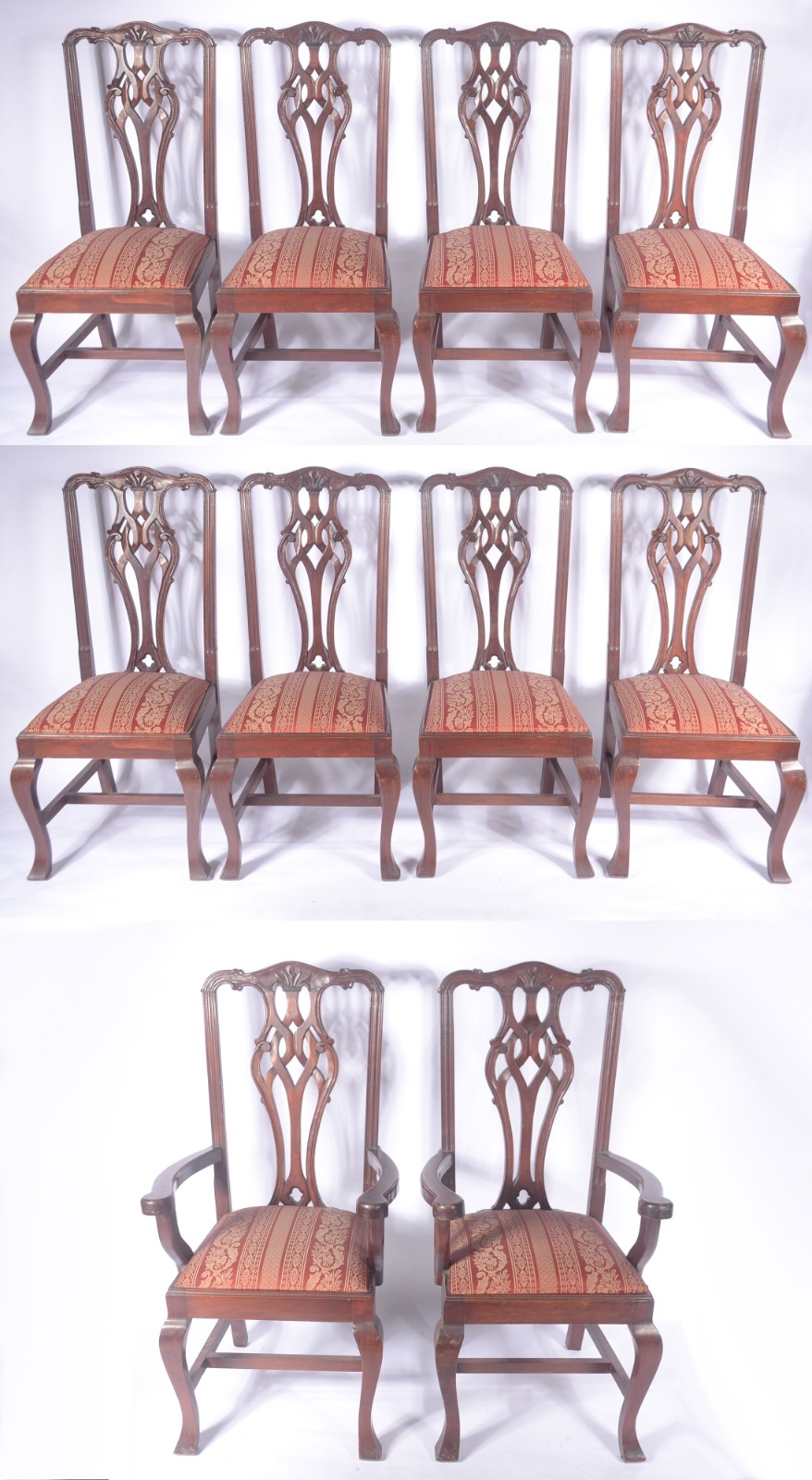 Conjunto com 10 cadeiras para sala de jantar de madeira nobre, sendo... - foto 1 de 3