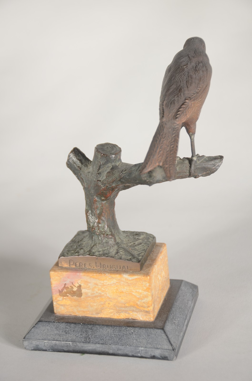 Quatro estatuetas diversas de metal. Com oxidações. - foto 8 de 11