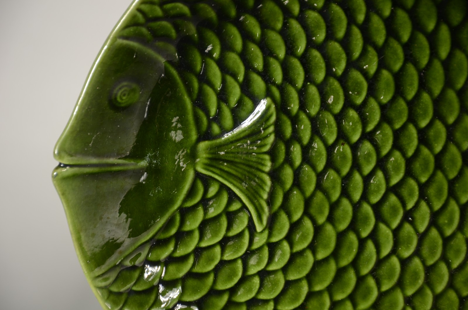 Serviço para peixe de cerâmica verde, composto de: 12 pratos... - foto 3 de 10