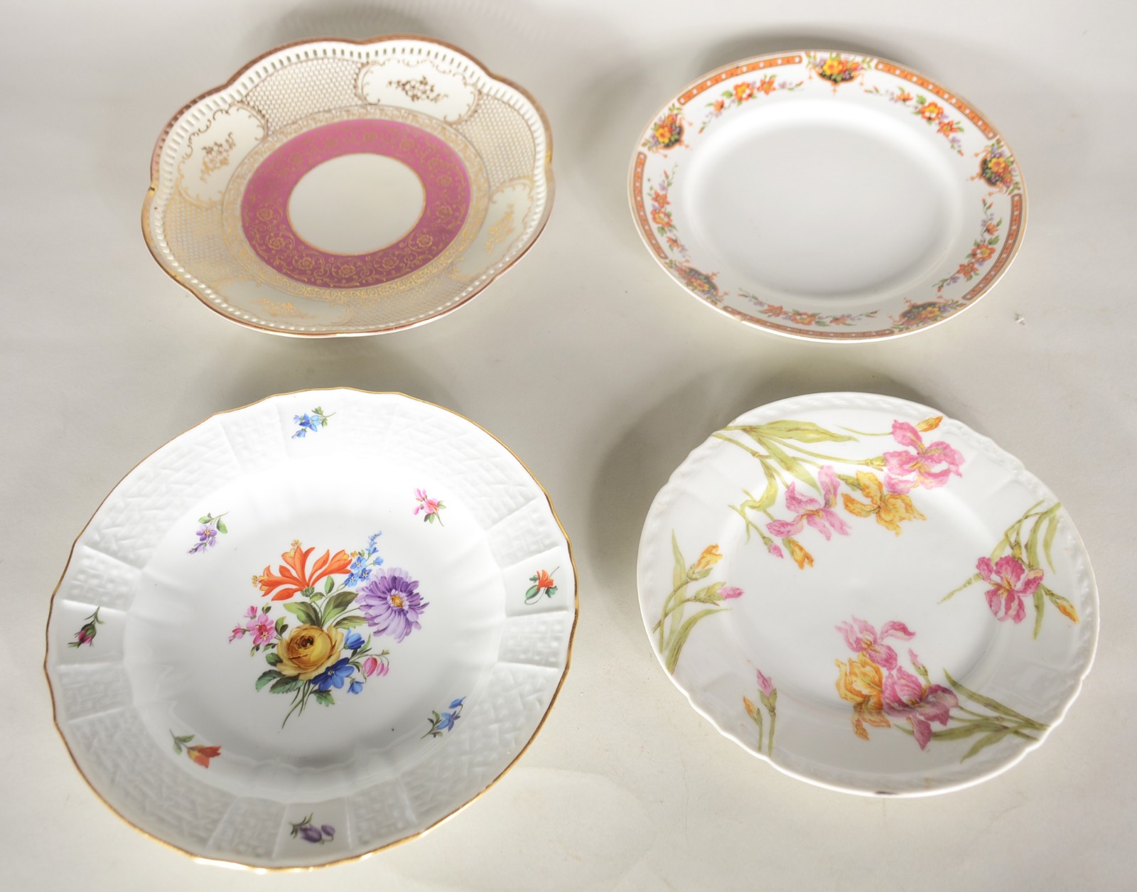 Diversas peças de porcelana, sendo: potiche, 4 covilhetes de... - foto 2 de 11
