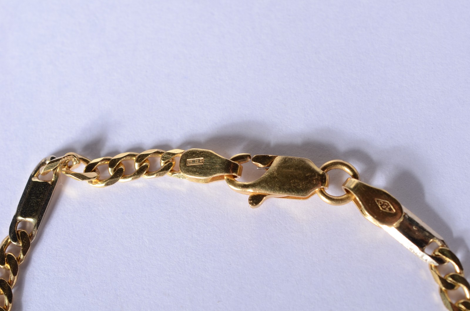Pulseira de ouro 18 k., contraste 750 mls. (Por motivos de segurança... - foto 3 de 5