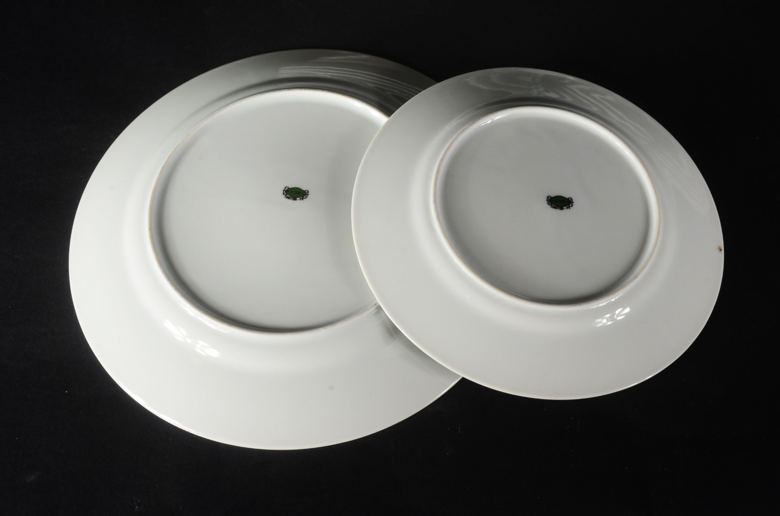 Aparelho para chá e café de porcelana branca com "xadrez verde"... - foto 3 de 11