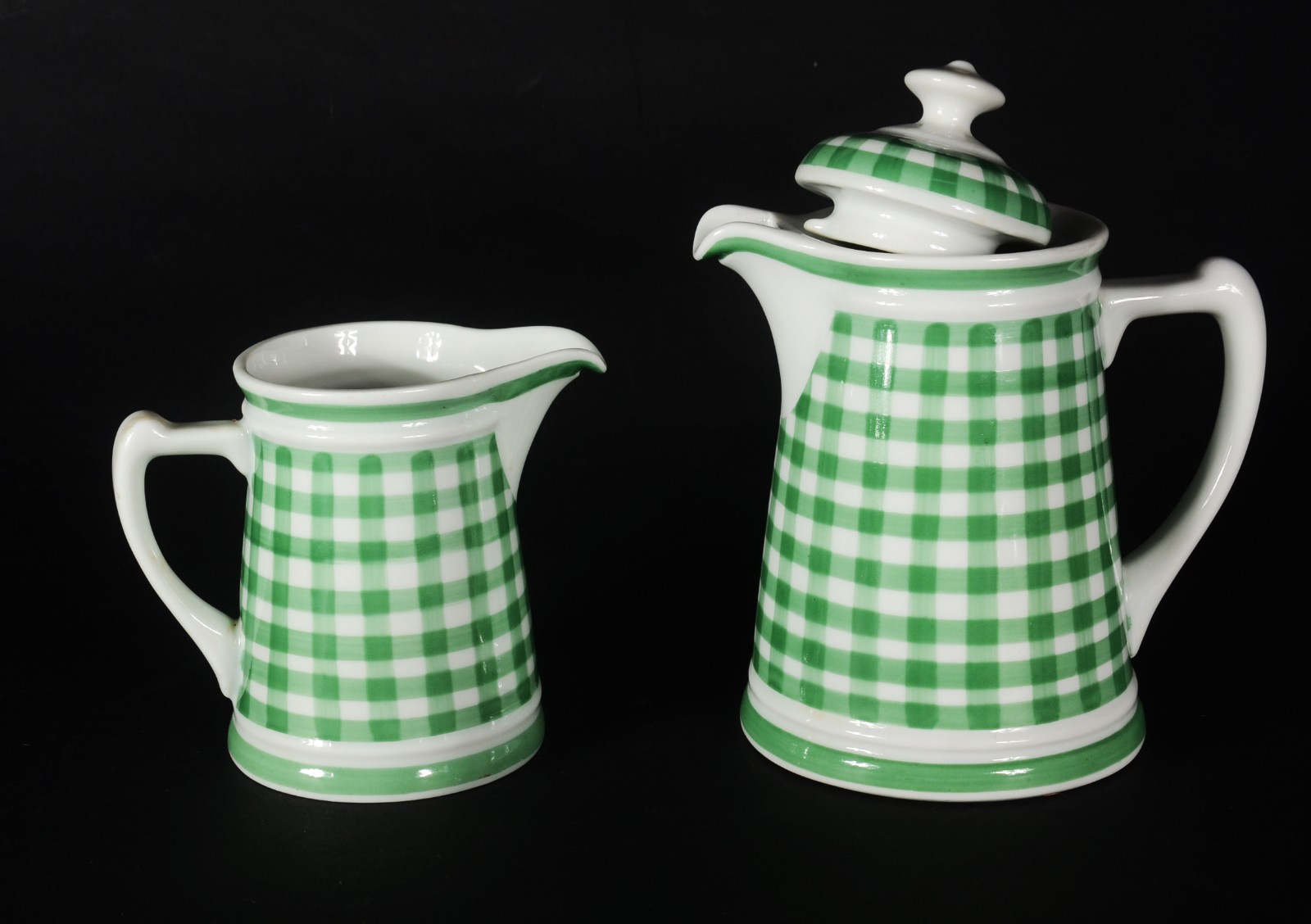 Aparelho para chá e café de porcelana branca com "xadrez verde"... - foto 11 de 11