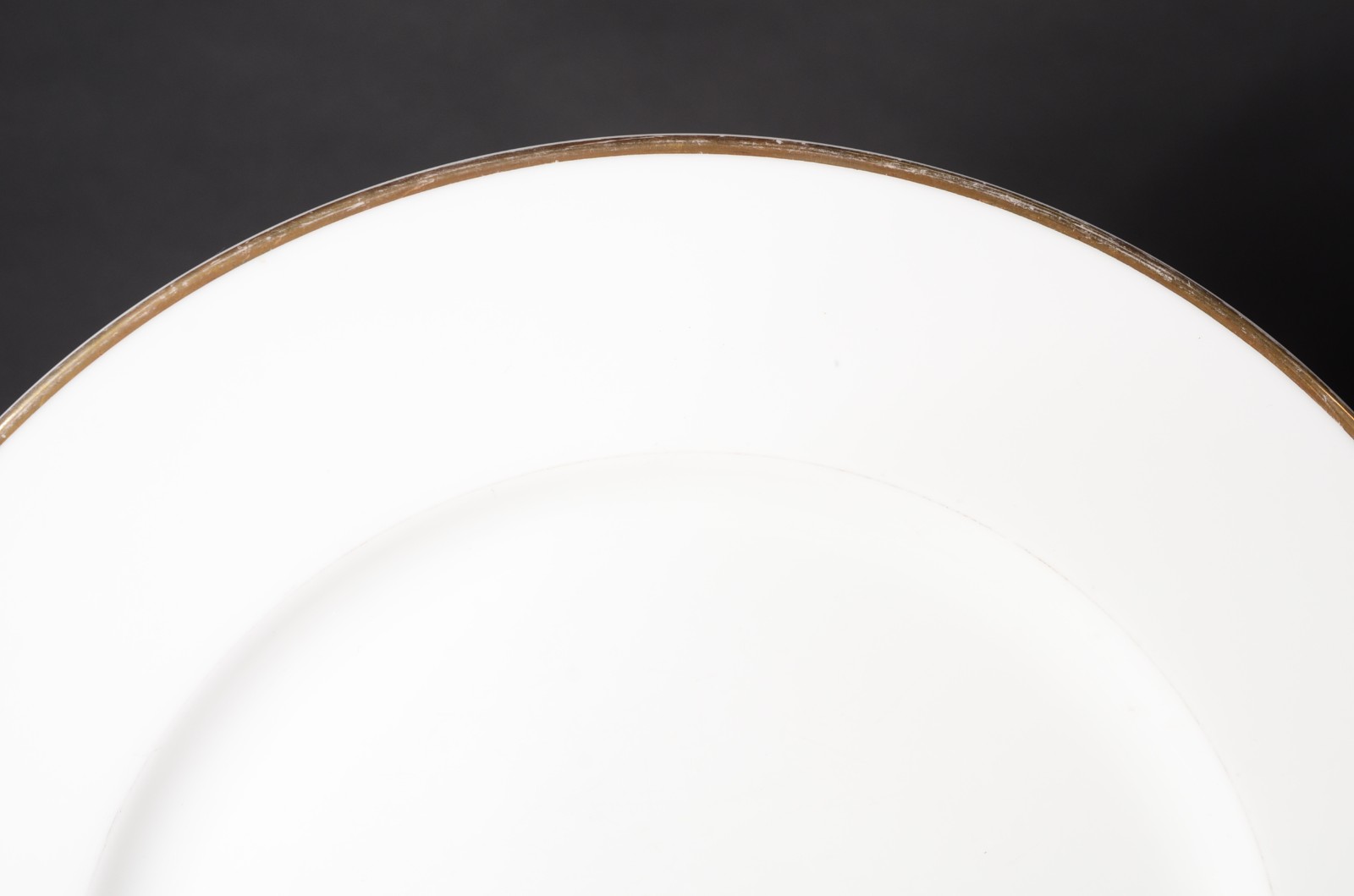 Serviço de jantar de porcelana Sango, composto de: 16 pratos rasos... - foto 2 de 11
