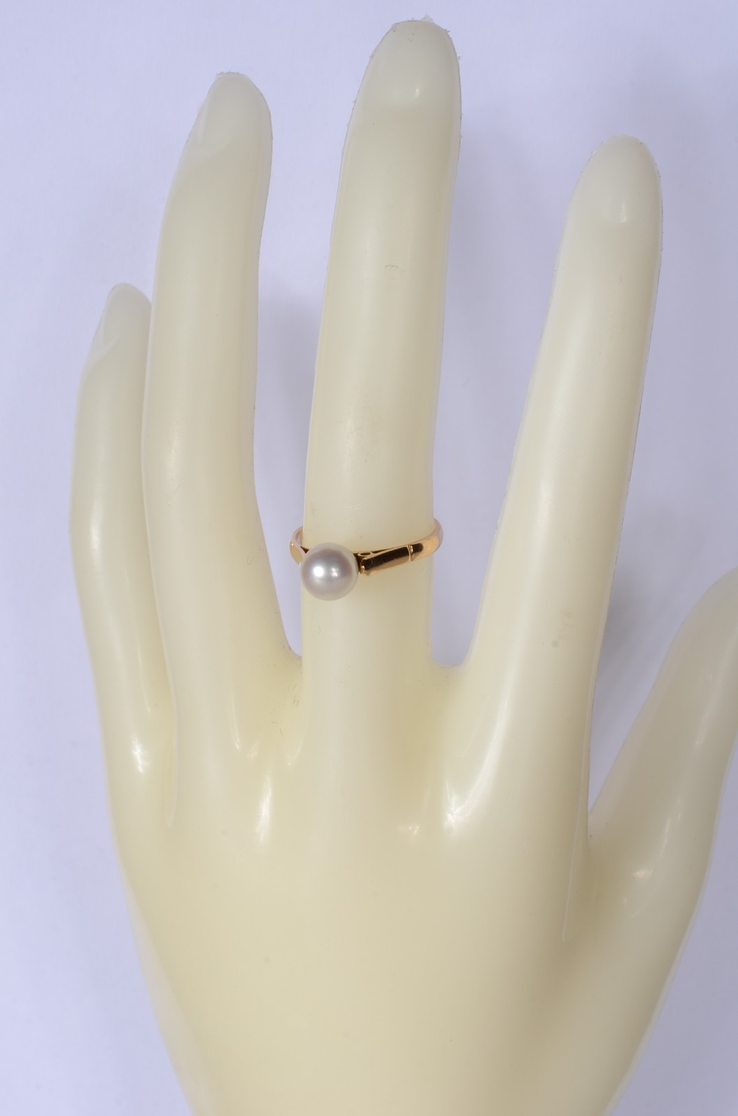 Conjunto de ouro 18 k., contraste 750 mls, composto de: anel e par de... - foto 4 de 5