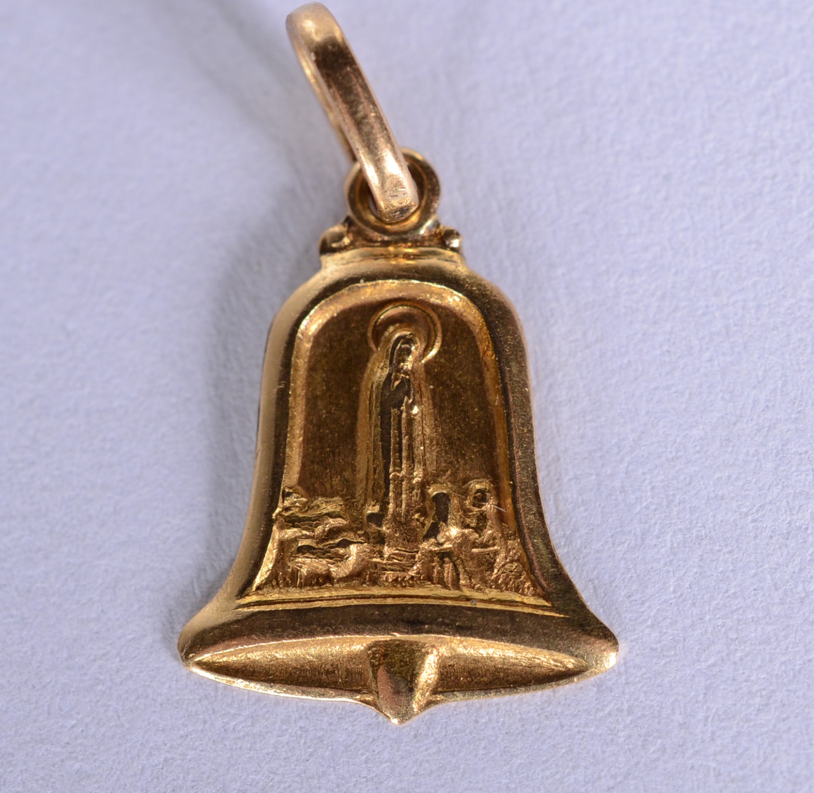 Pendente na forma de Sino com Nossa Senhora Aparecida de ouro 18 k... - foto 3 de 4
