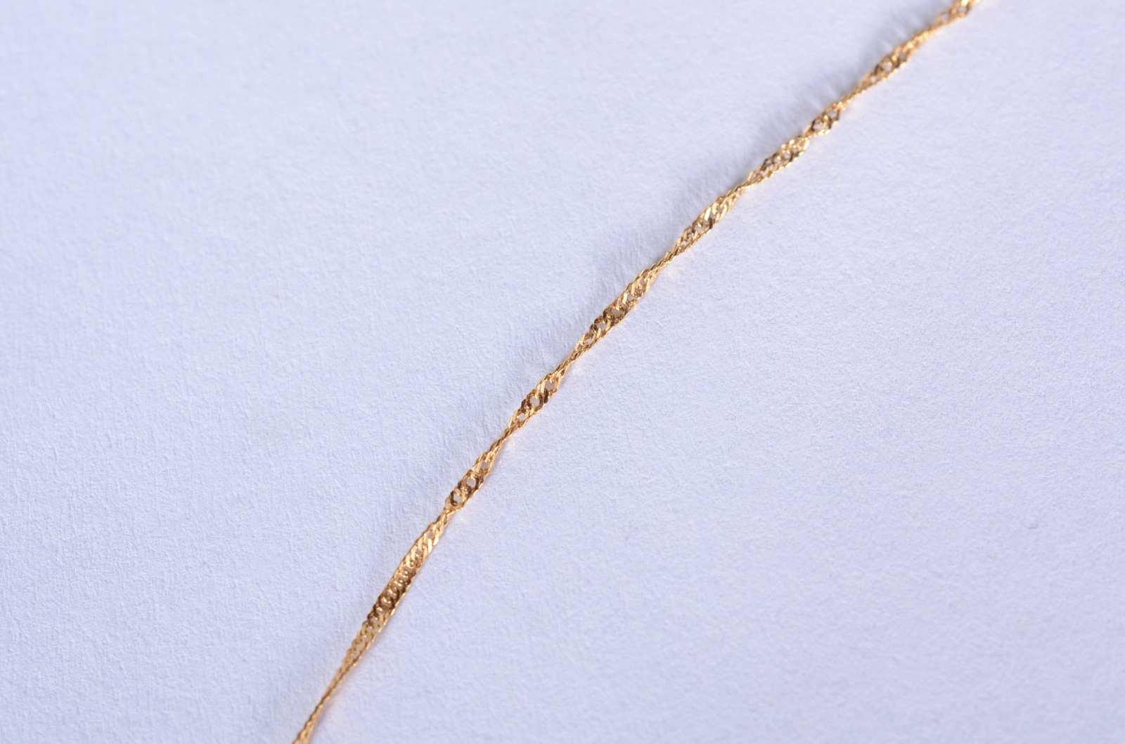 Colar com pendente de ouro 18 k., contraste 750 mls. (Por motivos de... - foto 4 de 7