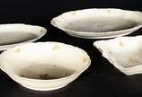 Serviço de jantar de porcelana tcheca Thun, com... - Serviço de jantar de porcelana tcheca Thun, composto de: 12 pratos rasos (um com fio de cabelo), 10 pratos fundos, 12 pratos de sobremesa (1 com...