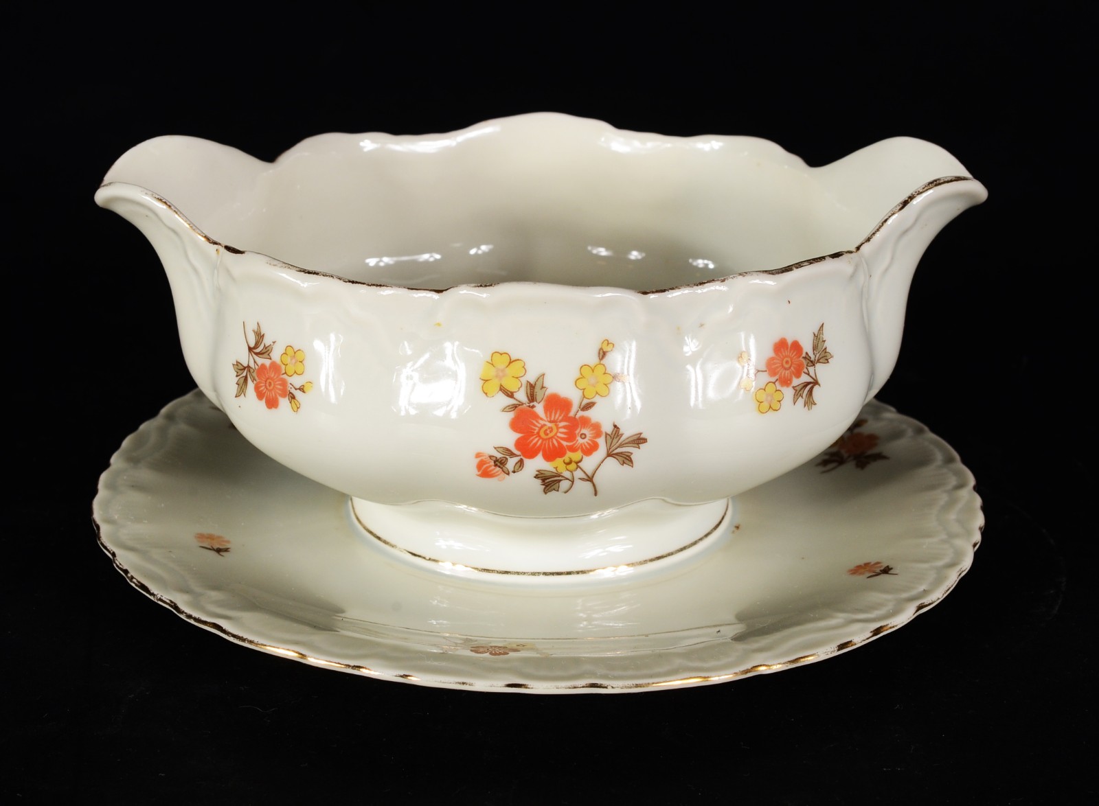 Serviço de jantar de porcelana tcheca Thun, composto de: 12 pratos... - foto 6 de 10