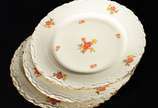 Serviço de jantar de porcelana tcheca Thun, com... - Serviço de jantar de porcelana tcheca Thun, composto de: 12 pratos rasos (um com fio de cabelo), 10 pratos fundos, 12 pratos de sobremesa (1 com...