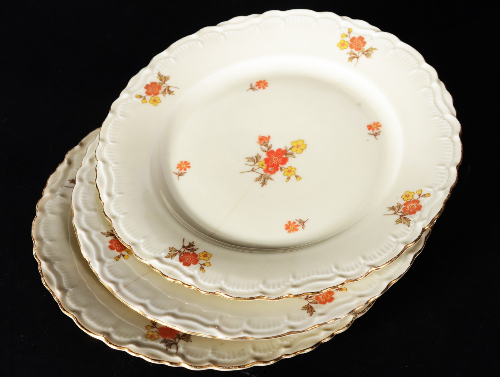 Serviço de jantar de porcelana tcheca Thun, composto de: 12 pratos... - foto 10 de 10