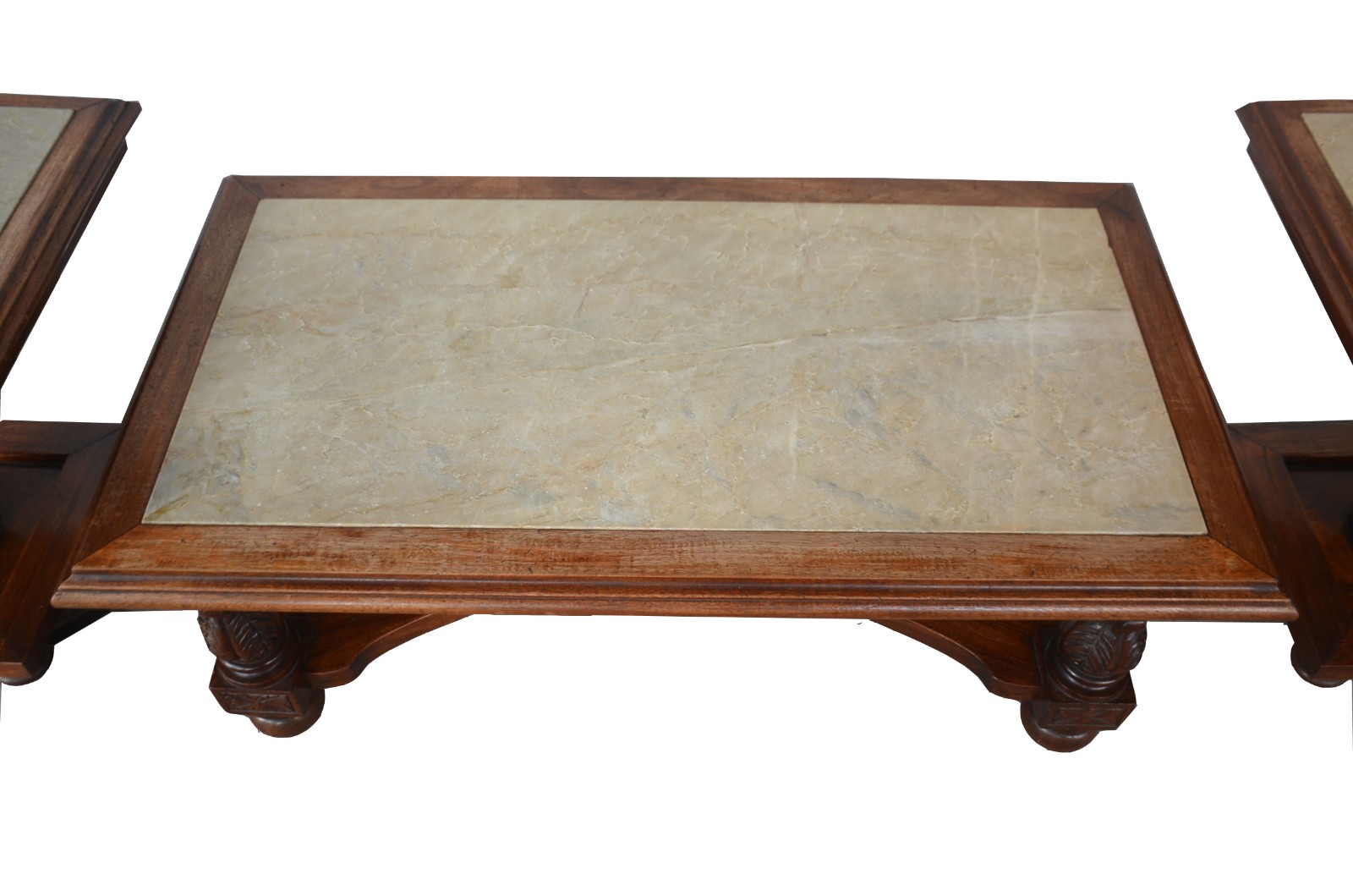 Conjunto de mesa de centro e par de mesinhas laterais de madeira... - foto 5 de 10