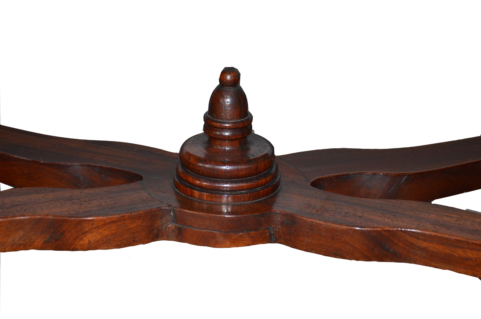 Conjunto de mesa de centro e par de mesinhas laterais de madeira... - foto 6 de 10