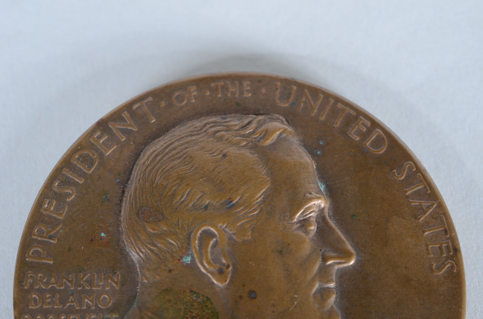Medalha de bronze "President of the United States" - Franklin Delano... - foto 2 de 9